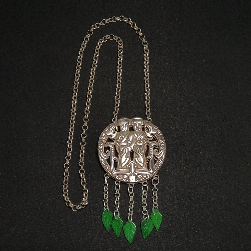 YIZHU CULTUER ART Size 43 × 6.6 cm Old Chinese Tibet Silver Carving Dragon Two Persons Necklace Amulet Gift