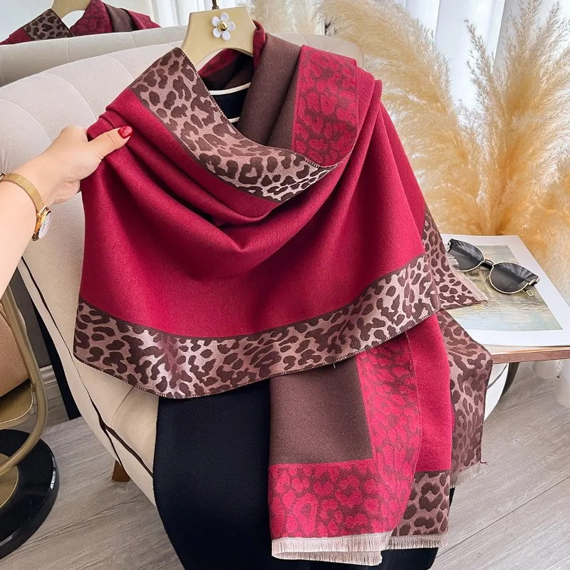 

Intellectual and elegant leopard print cashmere-like scarf for women, cross-border bestseller, fashionable, winter, thickened,