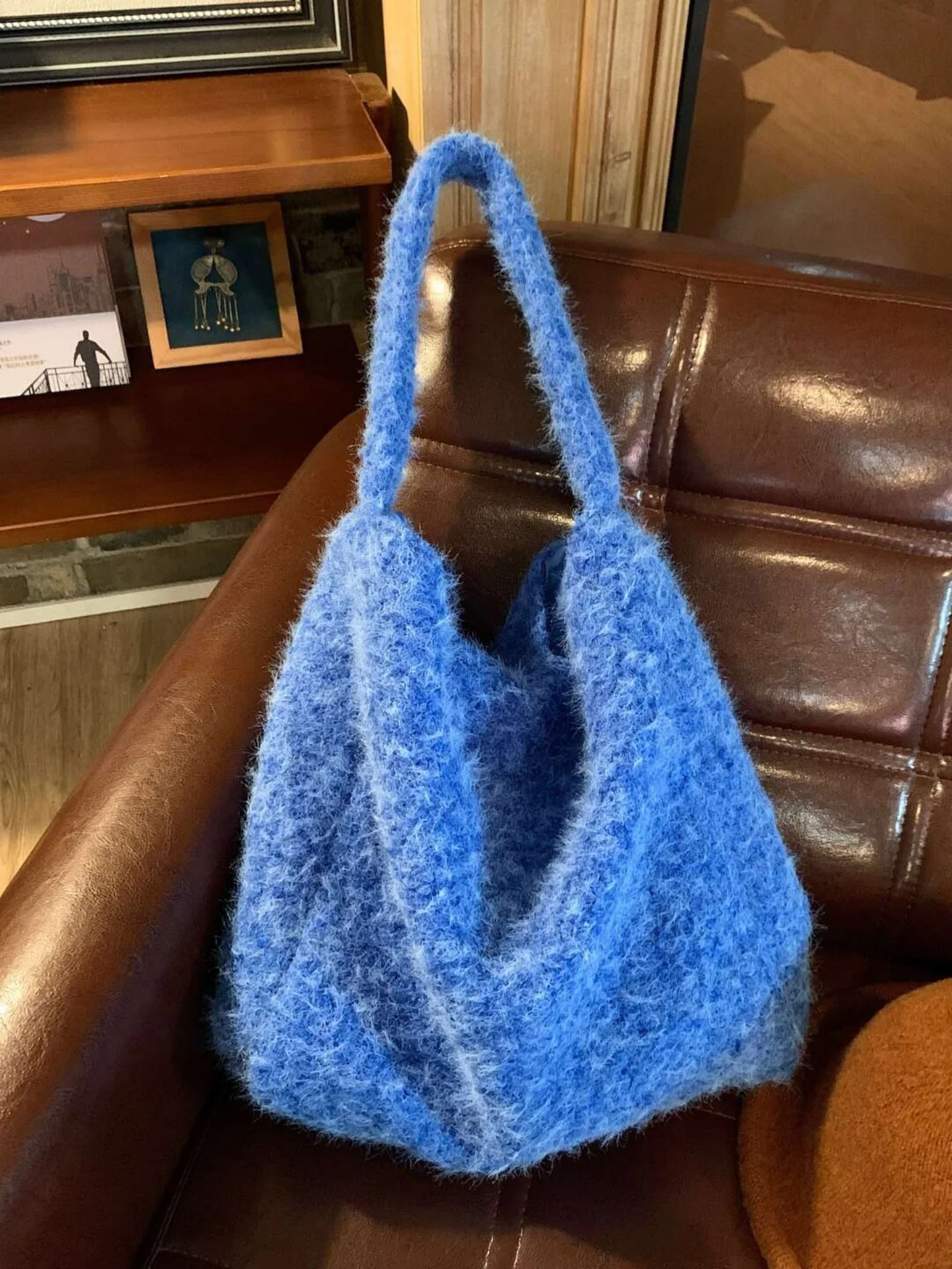 

Plu Tote Bag Woolen Buet Bag Large Capaci Commuter Single oulder Bag Armpit Bag Autumn Winter New Sle Lazy Faion