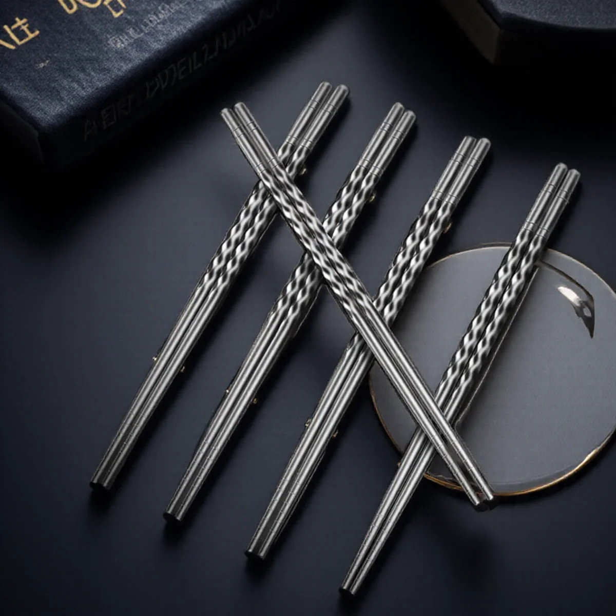 

1Pair Stainless Steel Chopsticks Reusable Non Slip Durable Chopsticks Easy to Clean Kitchen Dining Tableware Home Utensils