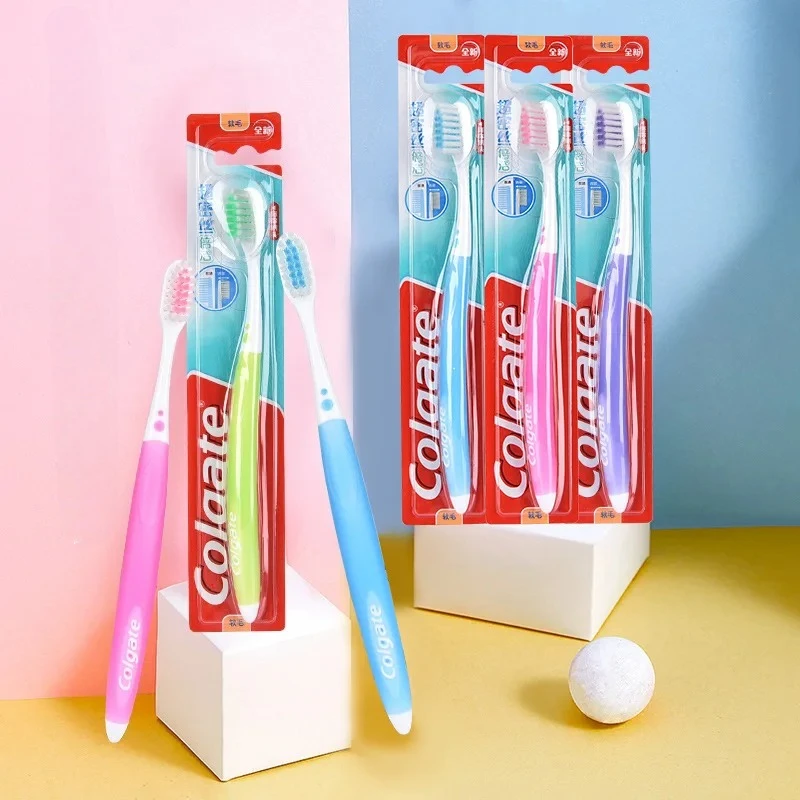 escova-de-dentes-colgate-com-cabeca-pequena-cerdas-ultra-densas-e-macias-limpeza-profunda-cor-aleatoria-cuidado-oral-para-adultos