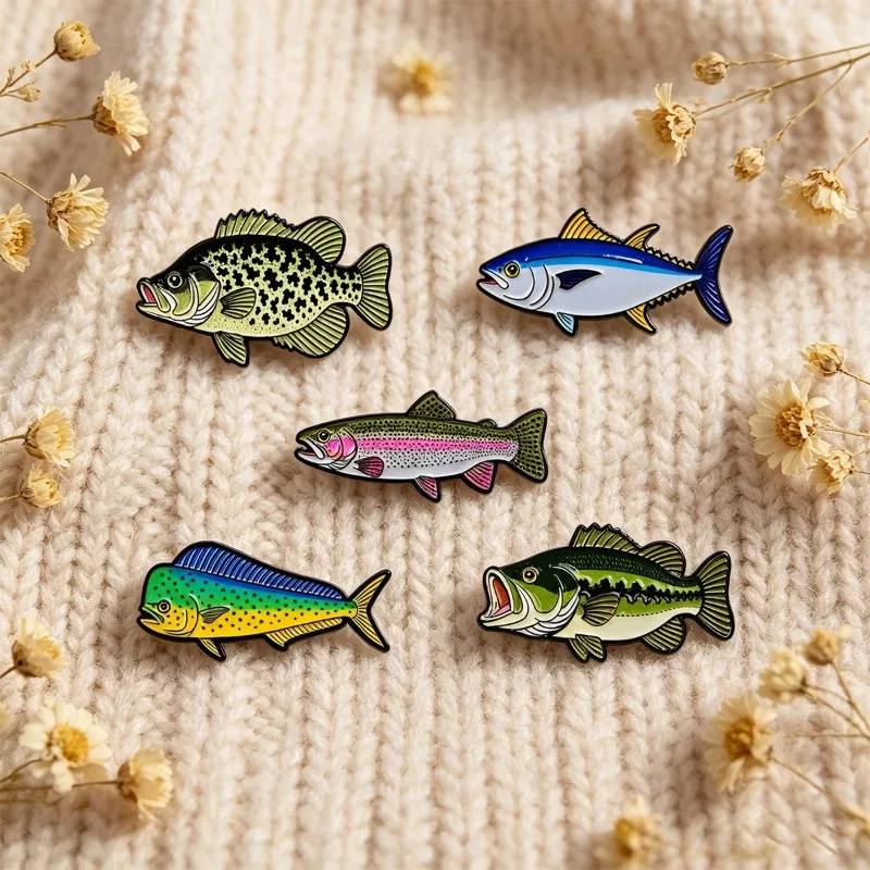 5 Stück/Set Fisch-Pin-Set Rucksack Emaille-Pin Brosche Anime Tier-Abzeichen Kleidung Partyzubehör Geschenk für Freunde