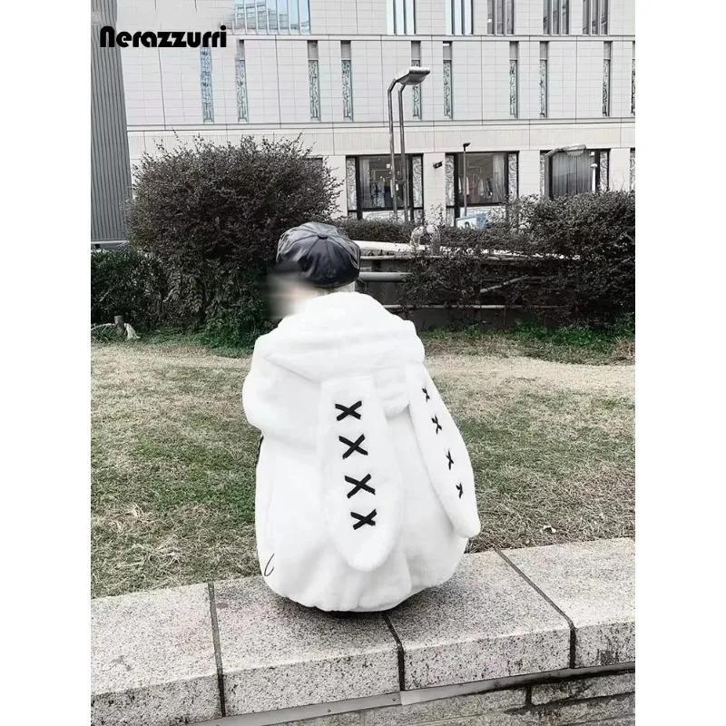 Manteau d'hiver en fausse fourrure blanche pour femme, doux et épais, mignon, Kawaii, avec oreilles de lapin, veste moelleuse à capuche, 2024