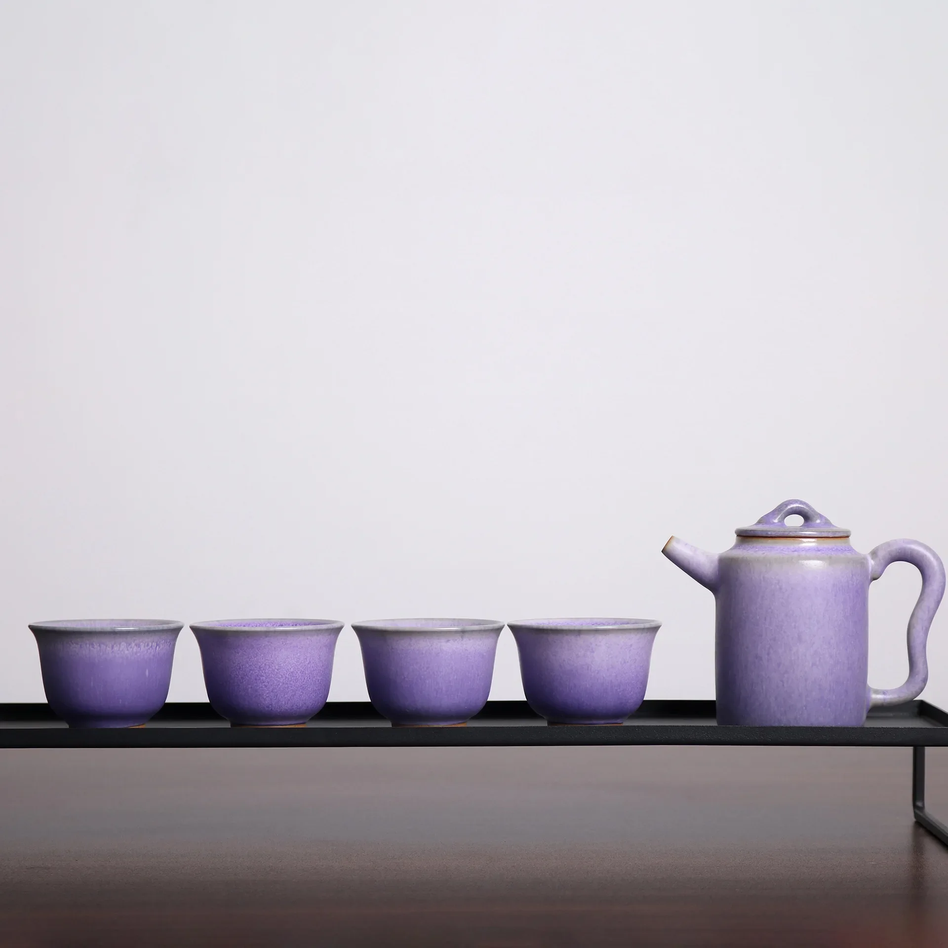 Ceramic Teapot Kung Fu Tea Set Teapot One Pot Four Cups Gift Set Purple Retro Tea Maker Luxury Designer Cups Business Souvenir