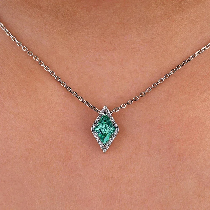 Huitan Green Rhombus Shape Cubic Zirconia Pendant Necklace for Women Brilliant Trendy Creative Necklace Unique Wedding Jewelry