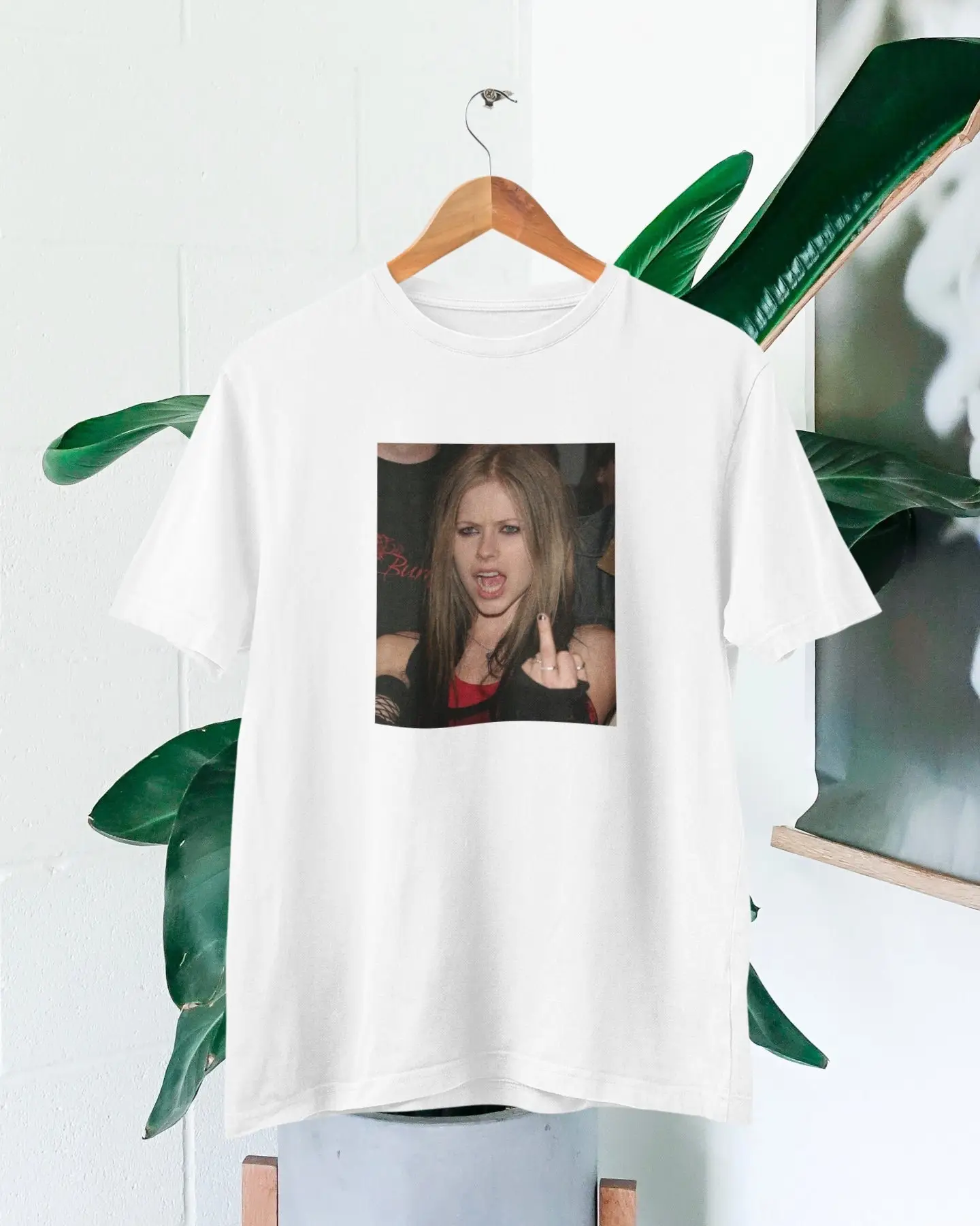 Avril Lavigne Photo T-shirt Fans Gift Tshirt