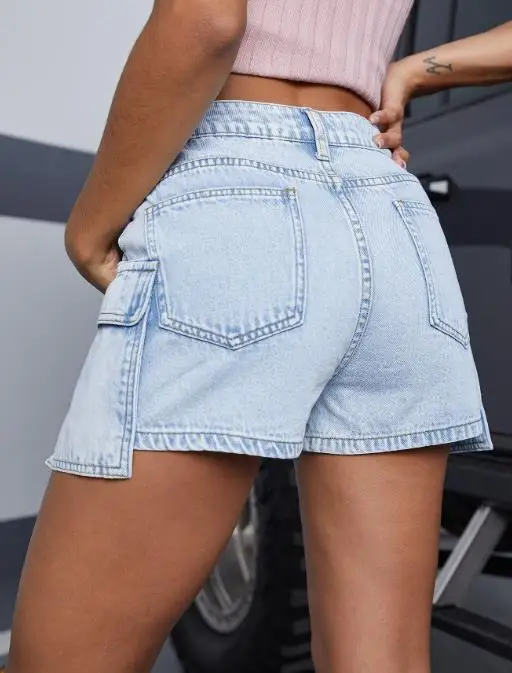 

2025 Solid Color High Waisted Pocket Design Denim Shorts for Summer Women's Fashionable Slim Fit Straight Leg Solid Color Jeans
