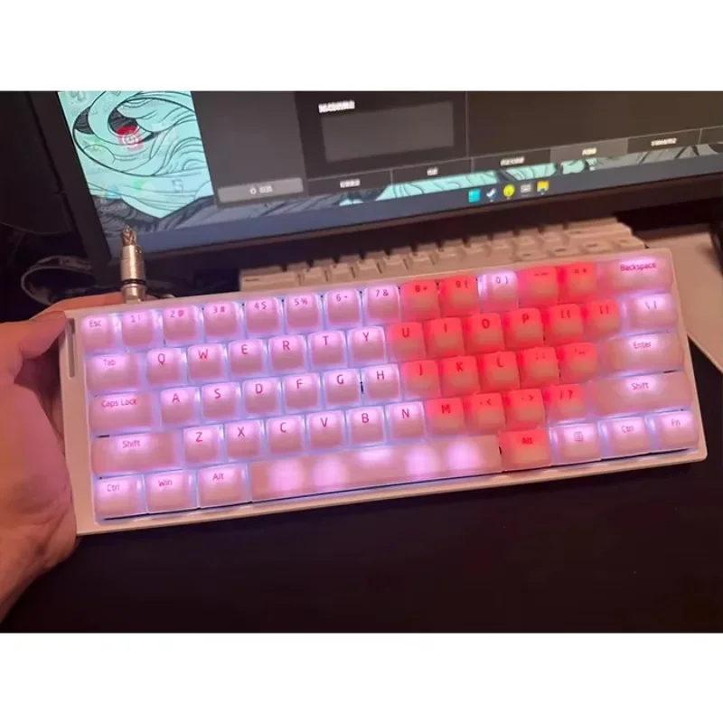 

Silicone keycaps PBT light-transmitting soft cute original factory height girl powder silicone soft keycaps