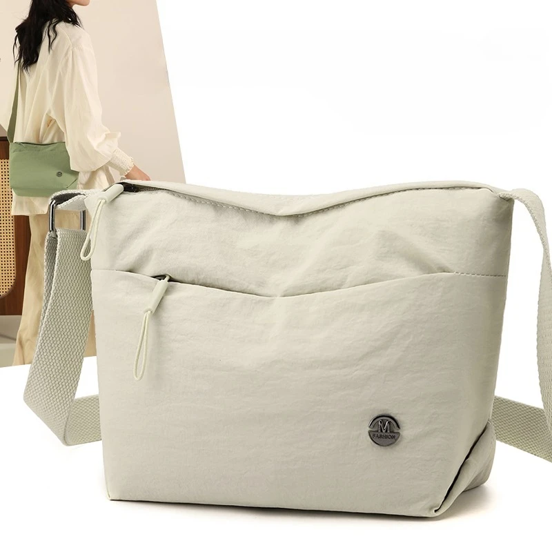 

Women's Messenger Bag Nylon Lightweight Spacious Shoulder Bag, Solid Color Zipper Casual Daily Use Crossbody Purse