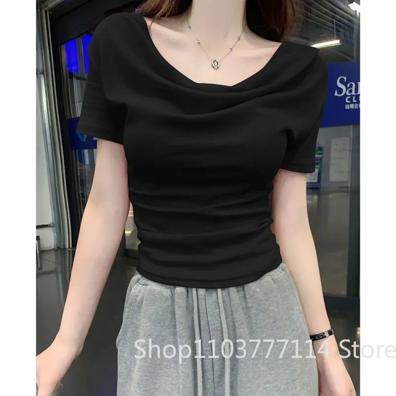 Neues Sommer-Design: Asymmetrisches One-Shoulder-Shirt mit diagonalem Kragen, schmal geschnitten, unregelmäßige Kurzarm-T-Shirt-Form, Übergröße, Damenbekleidung – Detail 6