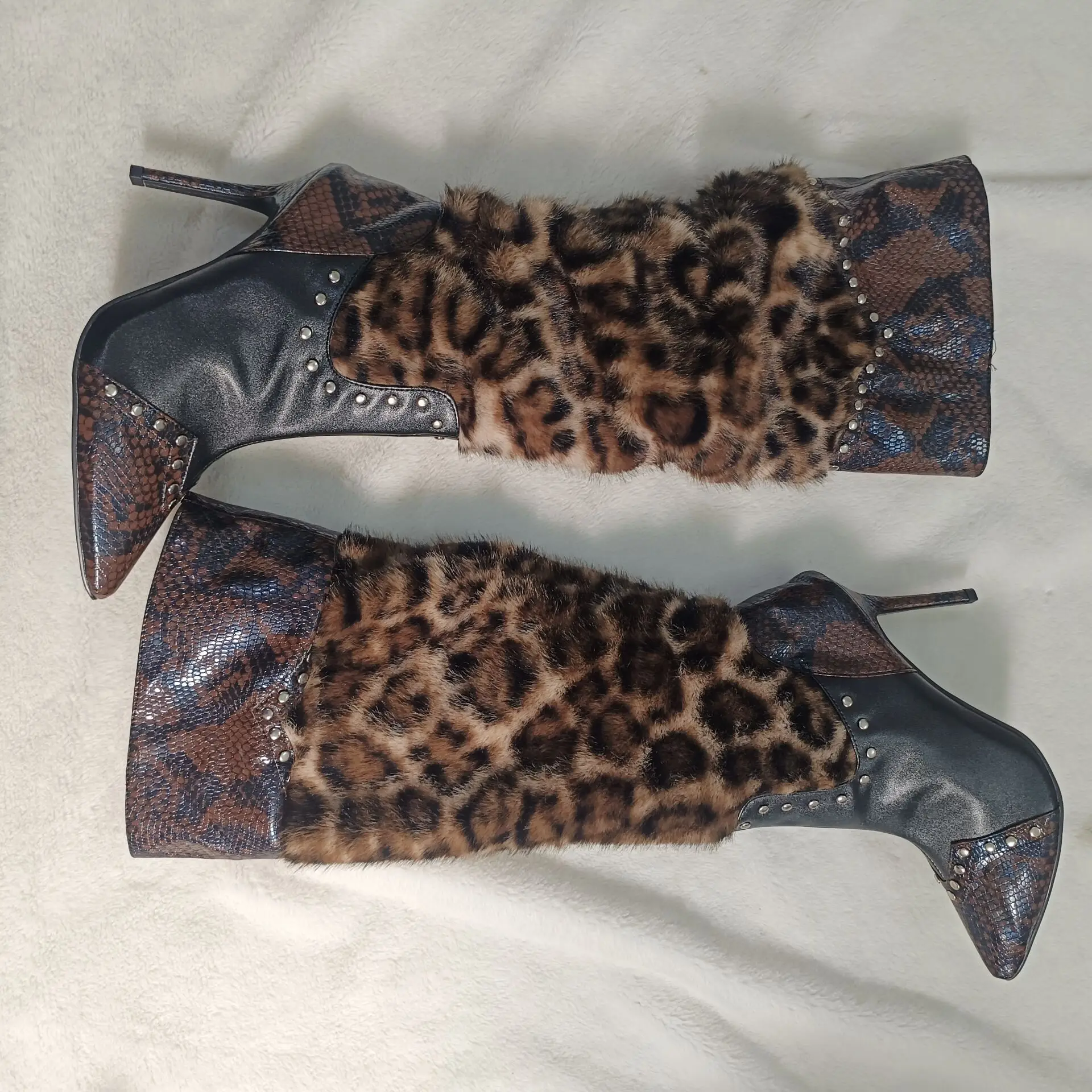 2025 Women Brown Thigh High Fluffy Boots Ladies Furry Faux Fox Fur Long Warm Shoes girls New Designer Plush Knee High Fur Boots