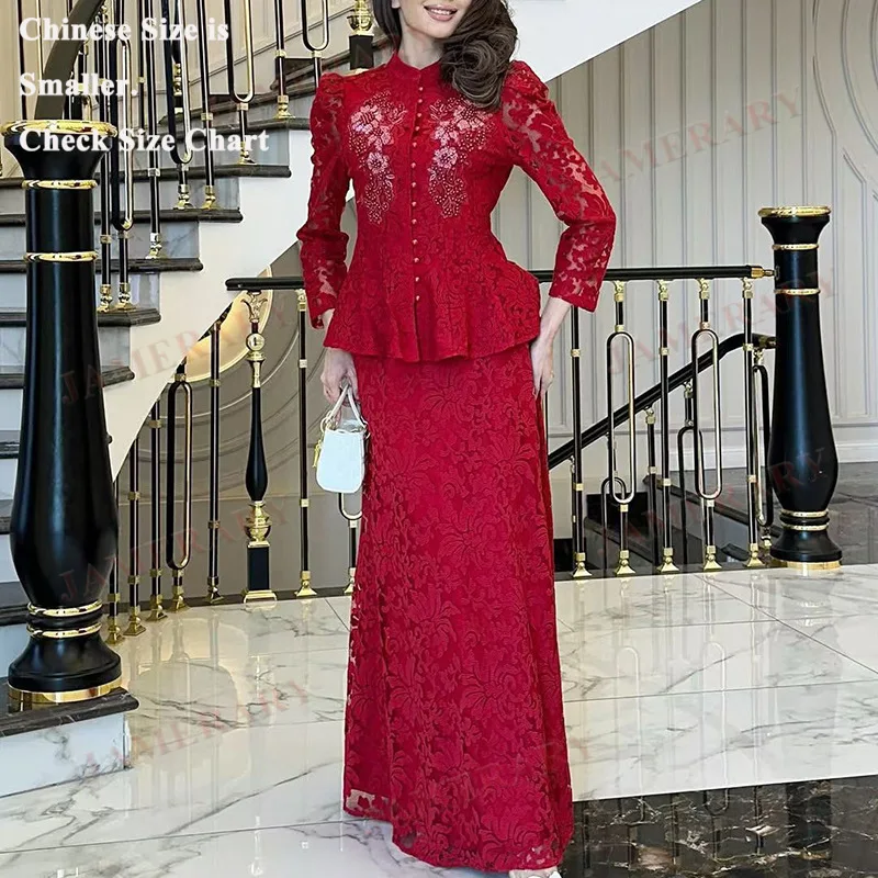 

Комплект из двух предметов Brand Runway: женская блузка с кружевом и стразами, вышитая рубашка + длинная юбка-рыбка с вырезами, 2 предмета