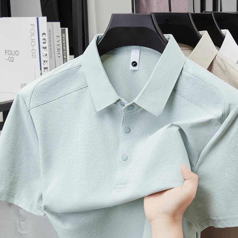 Herren Poloshirt mit Reverskragen, Kurzarm, Weicher Knitterfreier Stoff, Perforierte Schultern, Lässiges Business-Alltags-Sommeroutfit – Detail 4