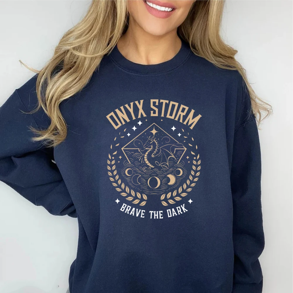 Onyx Storm Brave The Dark Sweatshirt Dragon Lover Sweater Unisex Crewneck Sweatshirts Casual Fourth Wing Hoodie Bookish Clothes