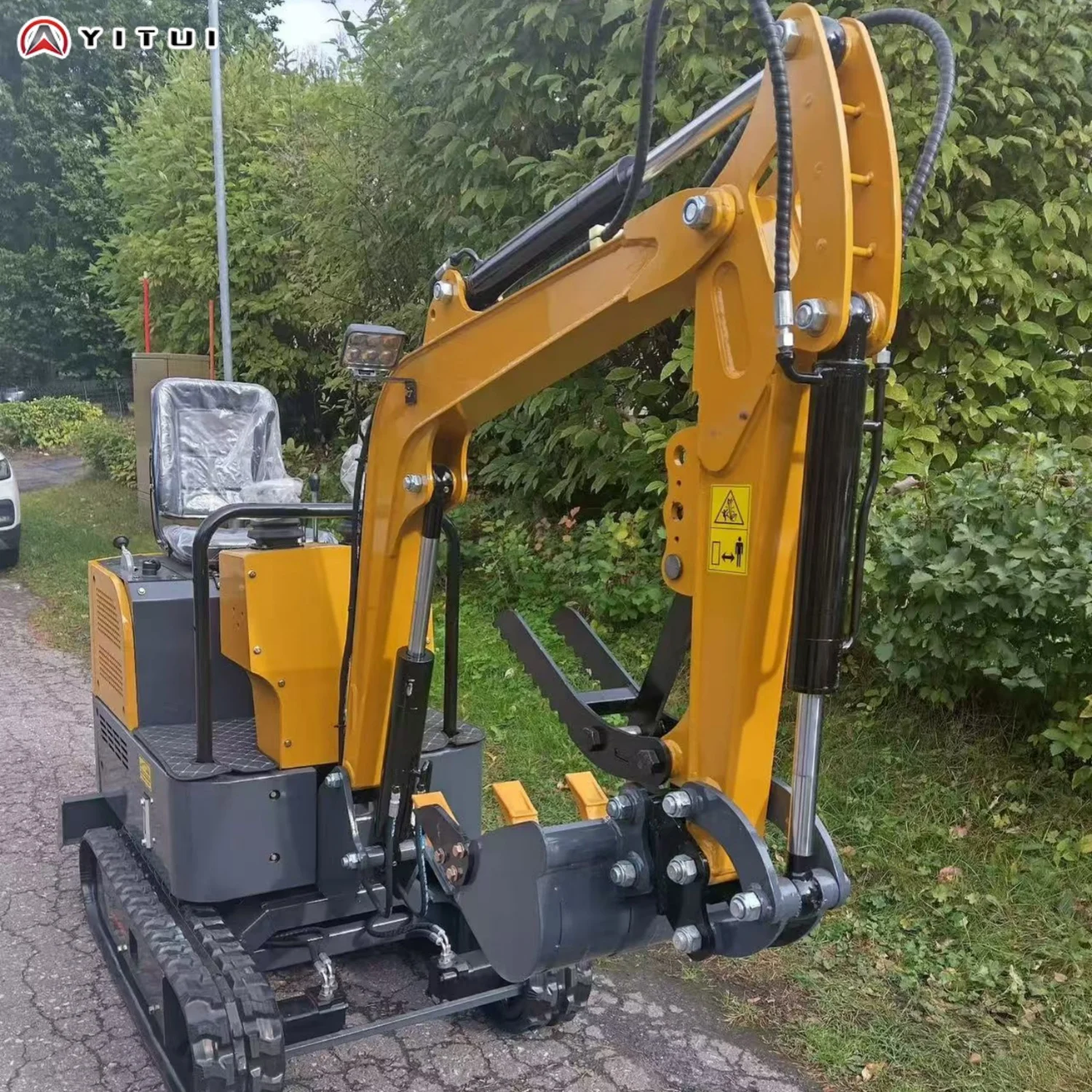 High Quality Mini Excavators For Sale 1.2 Ton Farm Excavator 1.8 Ton Customized Crawler Mini Excavator Kubota Diesel Engine