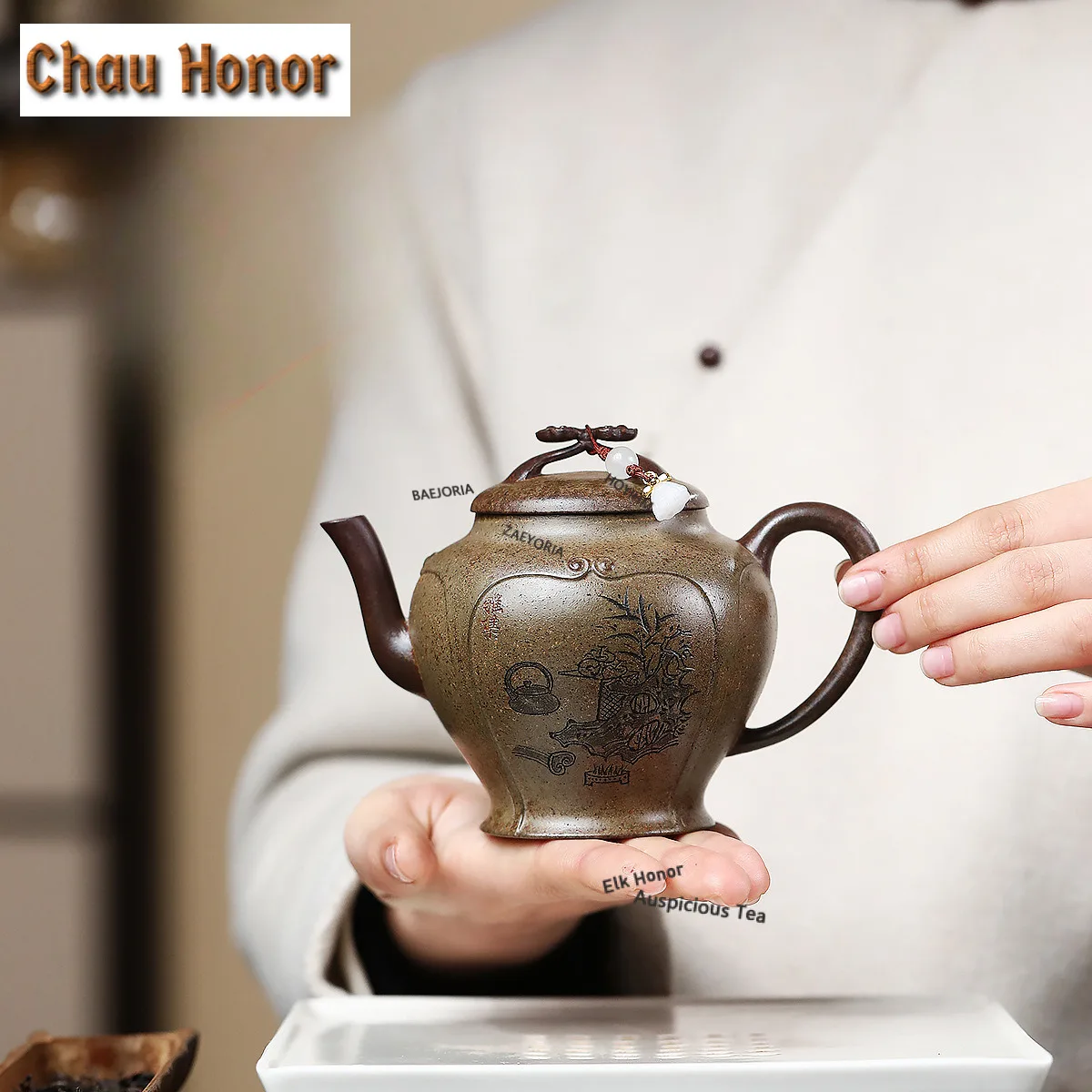 

300ml Yixing Purple Clay Teapots Handmade Carved Cheongsam Beauty Shoulder Pot Raw Ore Mud Kettle With Filter Zisha Tea Set