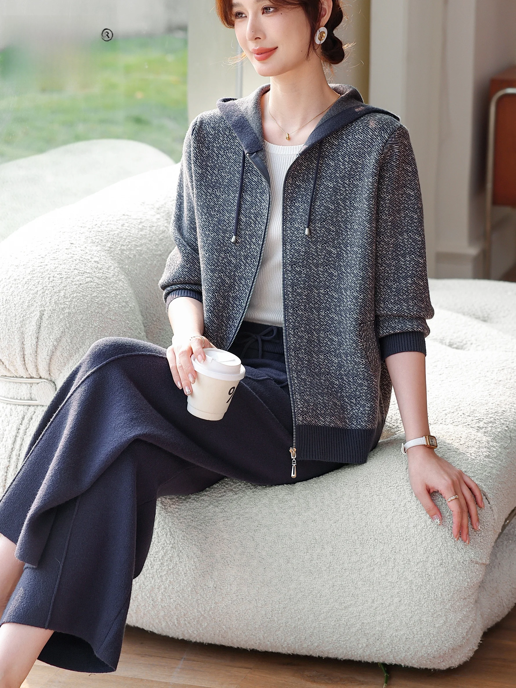 

Spring Autumn New Sle Casual Hooded Zipper Knitted Cardigan Set Women Faion Loose Two-Piece Set Mom Clothes Middle-Aged A...