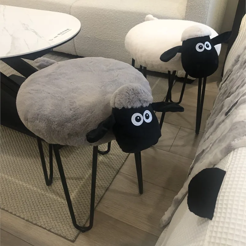 

MOMO Sheep Makeup Stool Bedroom Net Red Vanity Chair Leisure Light Luxury Scandinavian Modern Simple Iron Dresser Low Stool