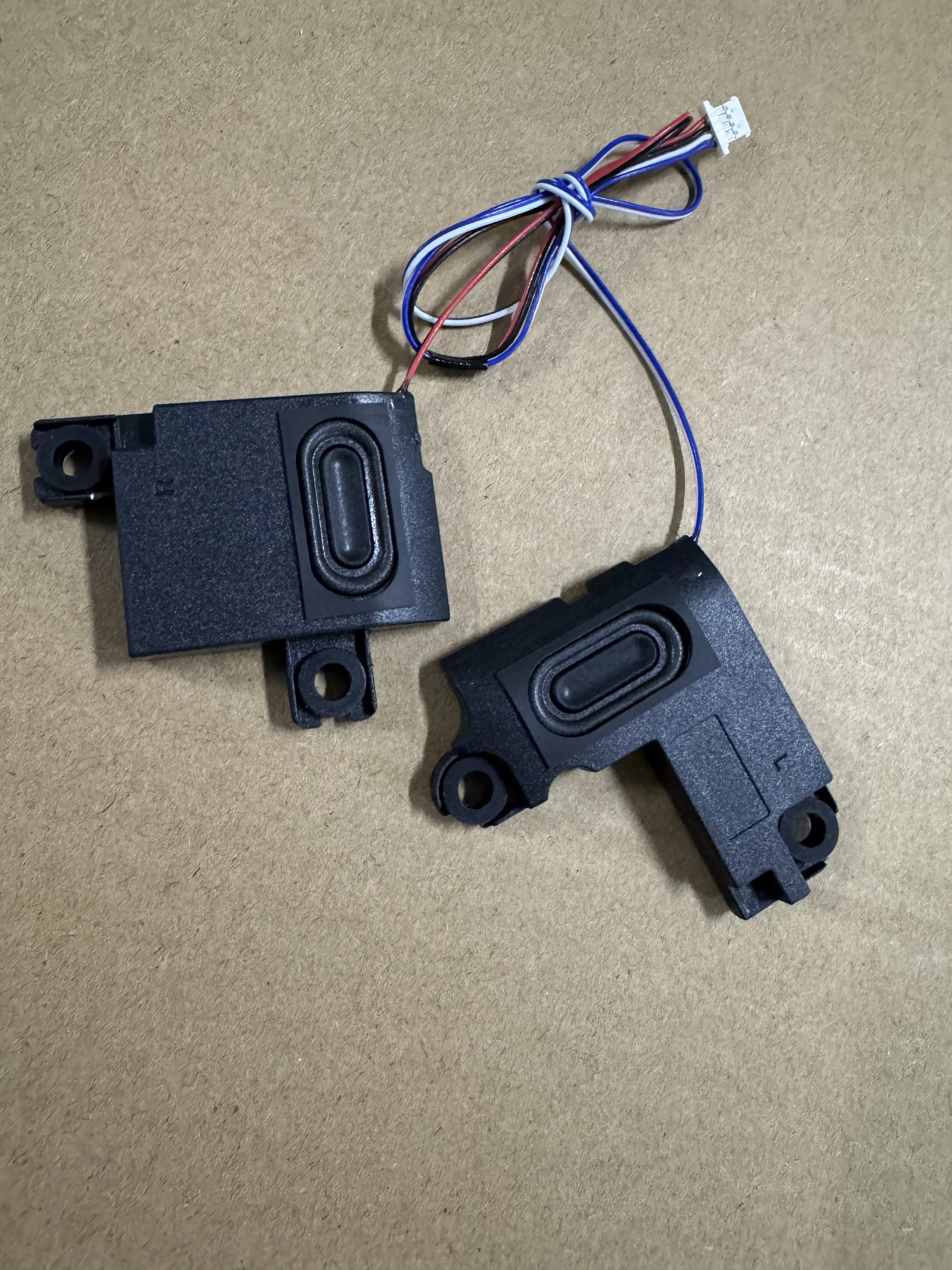 

Для ноутбука Acer Aspire A515-52 N18C1: динамики, аудиосистема