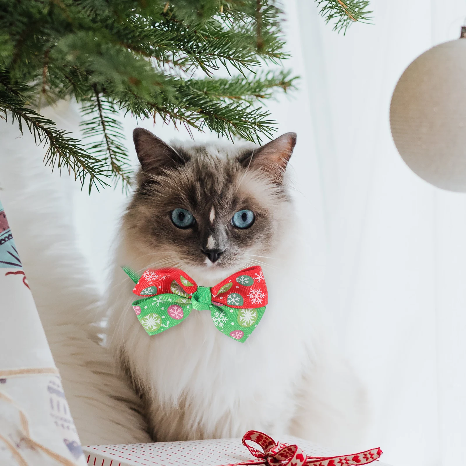 

8pcs Pet Bow Tie Christmas Theme Adjustable Length Cats Dogs Party Winter Quick Release Accessories Fashion Jewelry Christmas