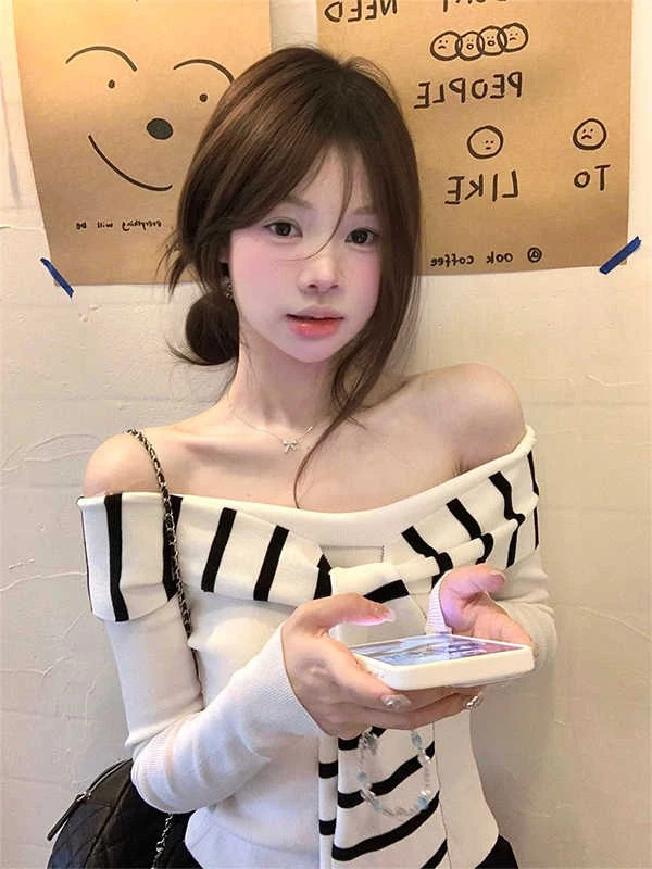 

Корейская полосатая шило, длинная футболка из двух частей, женская облегающая трикотажная футболка с открытыми плечами, топ irt