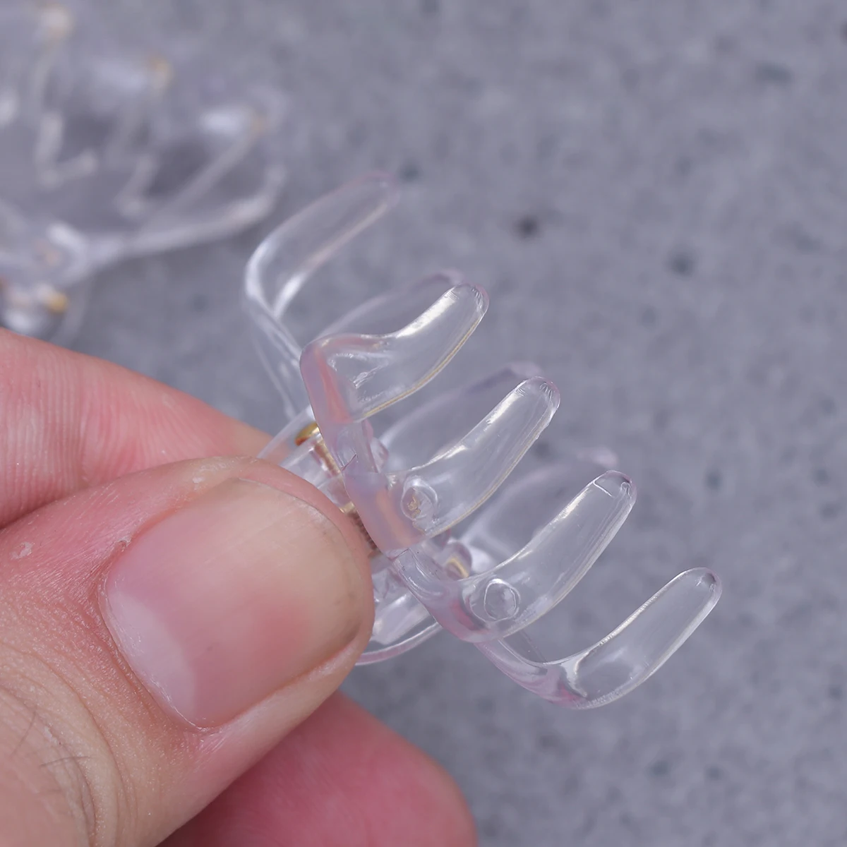 

24 pcs Little Octopus Clips For Girls Women Thick Thin Plastic Hair Accessories Smooth Teeth Design Hair Styling Tools