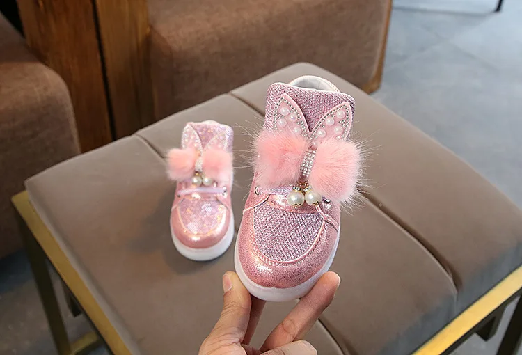 Little Kids Shining Light Shoes Girls Glowing Light Sneakers Kids Cartoon LED Shoes Children Luminous Shoes Girls Casual Shoes