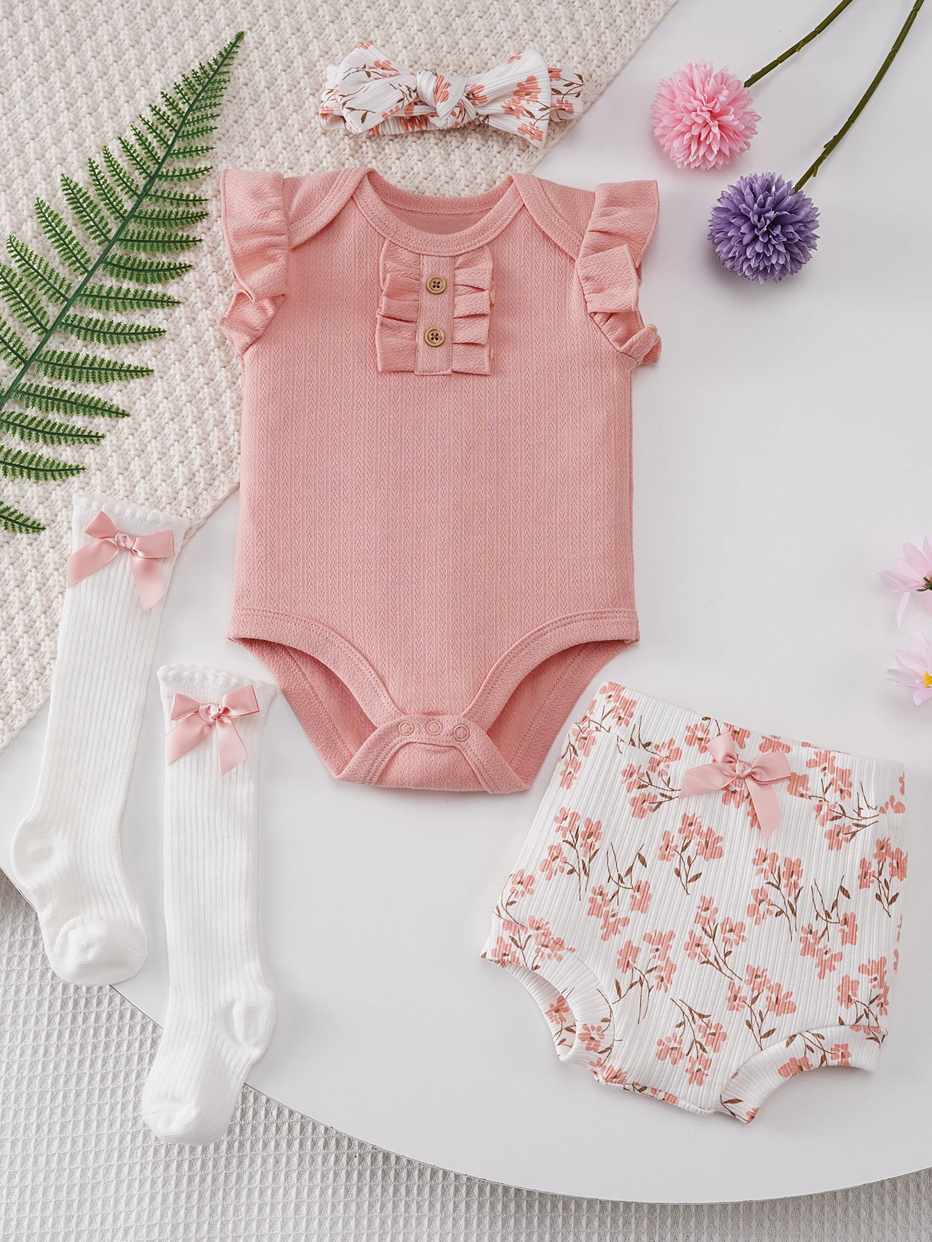 4-Piece Set of Newborn Baby Triangle Romper Outfit, Summer Sleeveless Romper, Shorts, Socks, Headband, Cute and Fashionable Style Suitable for 1-12 Month Old Baby Girls to Wear When Going Out