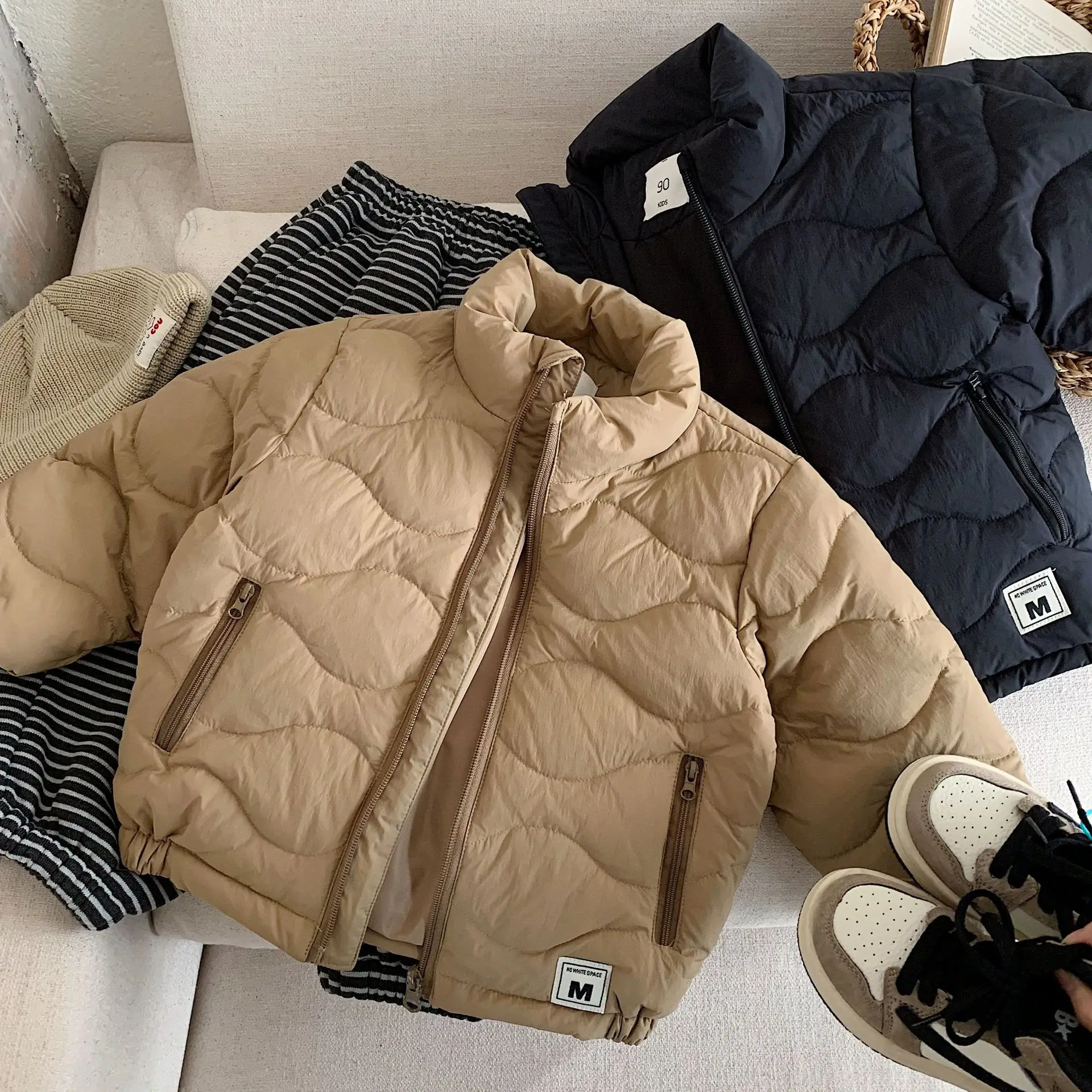 

Парки для маленьких мальчиков, однотонный воротник-стойка, 90% белая утка, пуховик для маленьких мальчиков, новая зимняя однотонная детская верхняя одежда для мальчиков, пальто