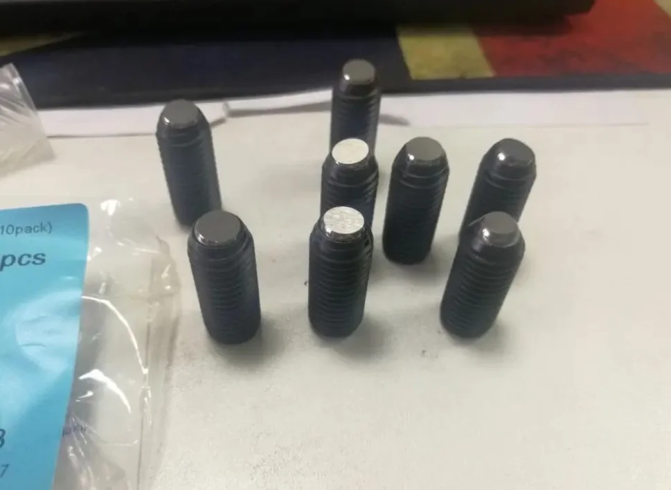 -2106 Dynamic steel ball screw bottom hexagonal end shape