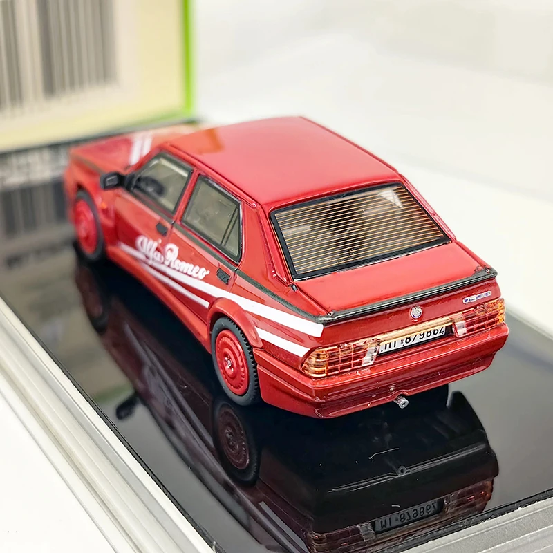 

Diecast 1:64 Scale ROMEO 1.8 TURBO EVO 1987 Alloy Car Model Static Collection Decorated Holiday Gifts Toys Classic Souvenir Gift