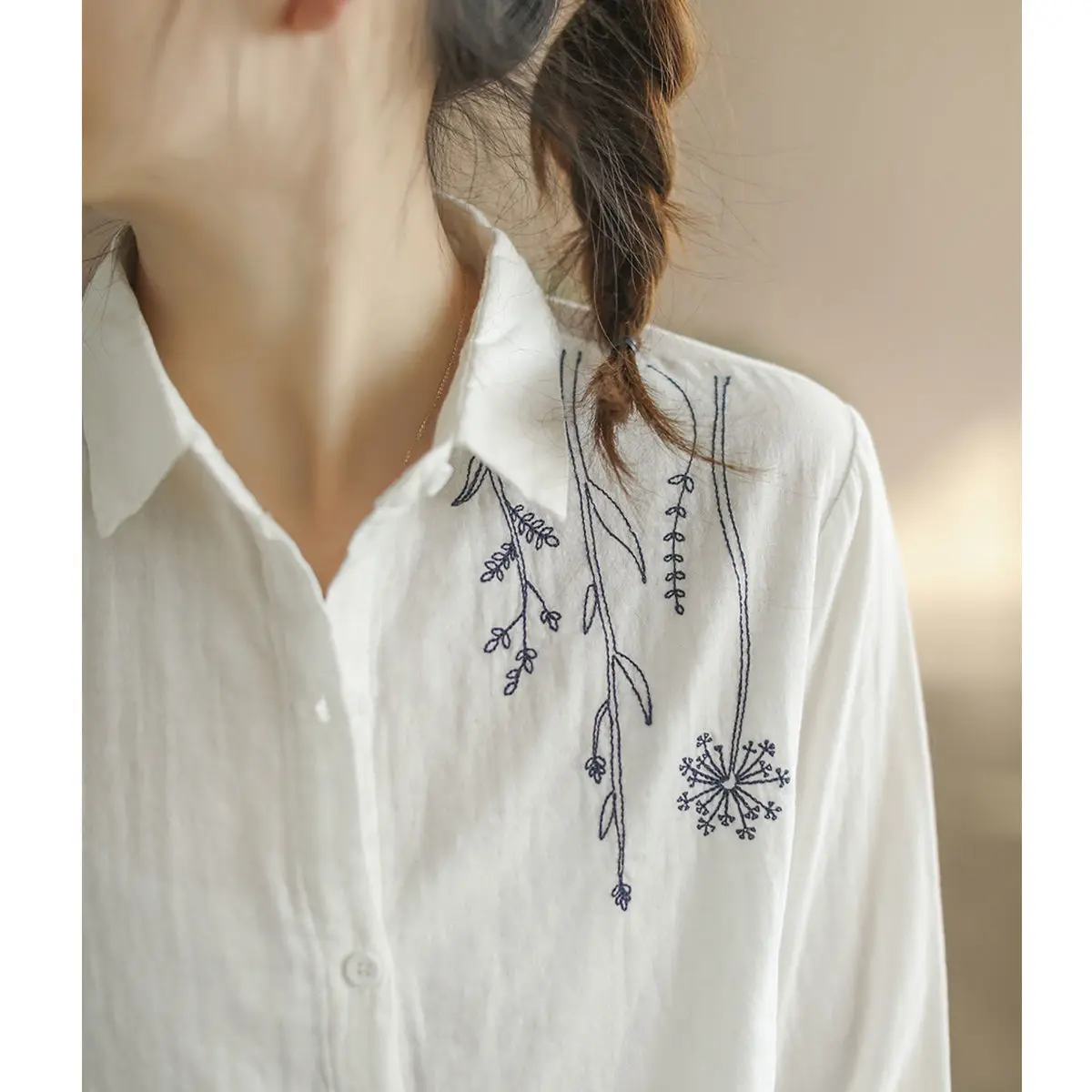 Spring and Summer New Cotton and Linen Top Simple Artistic Women\'s Long Sleeved Shirt Loose Embroidered Shirt Women