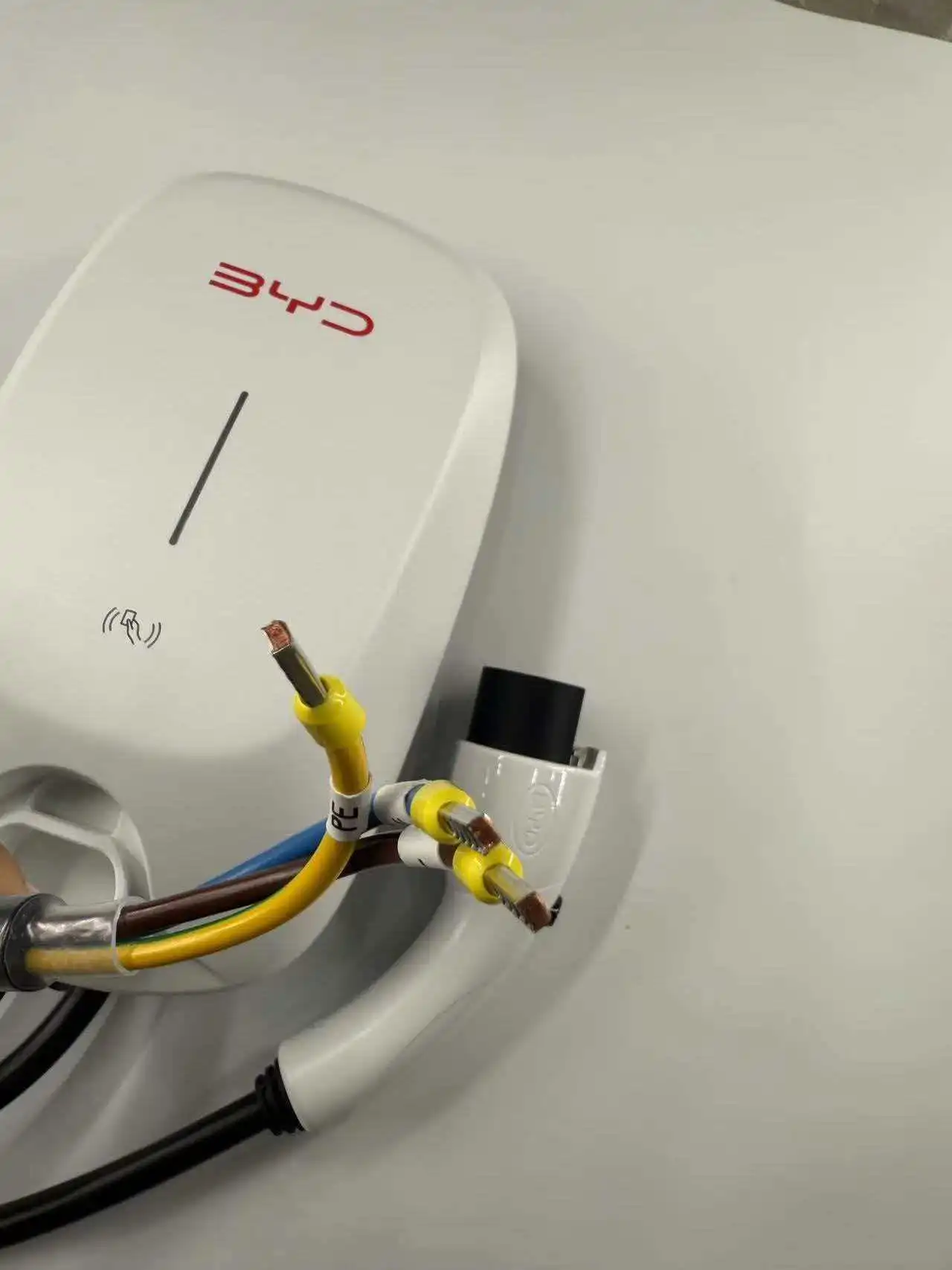 2026BYD New Energy Vehicle Charging Pile 7kw With Type 2-GBT Cable 3M for Song, Yuan Plus EV