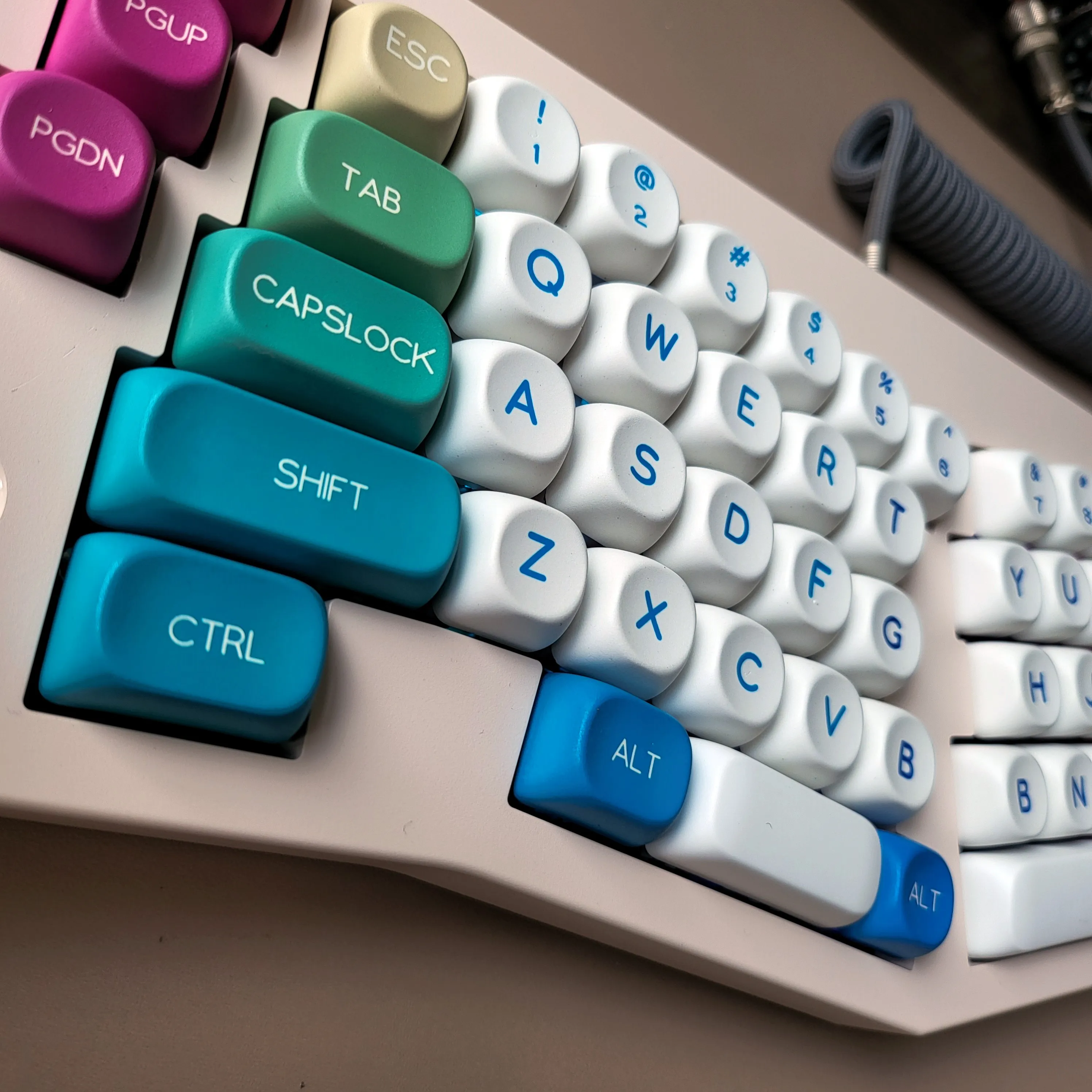 Custom MOA Profile PBT Keycaps 7u Alice Split Space Keys Dye Sub ISO Layout Fantasy Korean German Spanish Arabic French Brazil