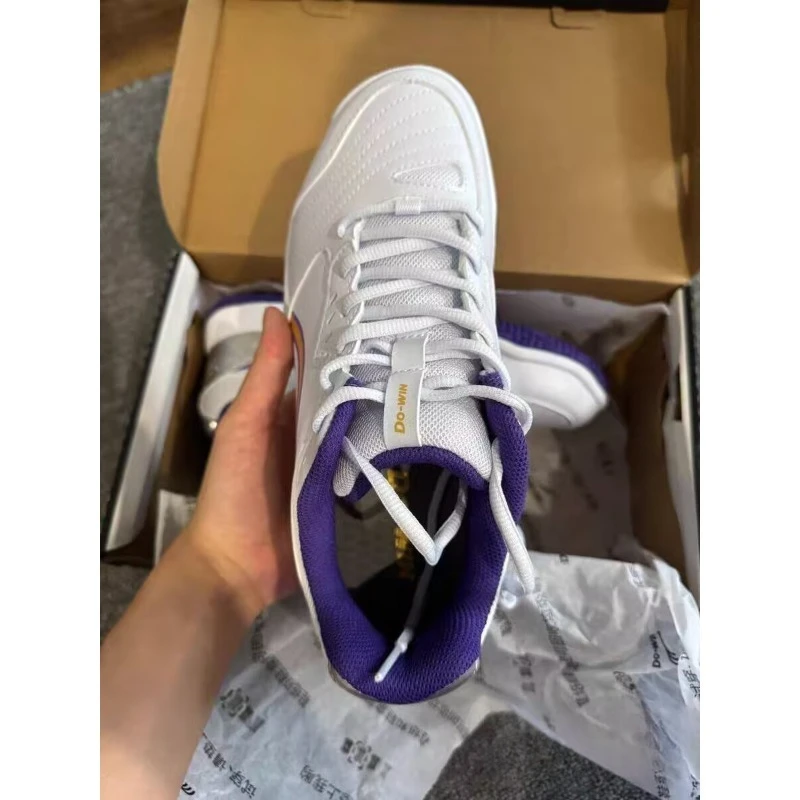 Classic Brand Badminton Shoes Mesh Breathable Tennis Shoes Anti-Slippery Indoor Court Shoe Good Quality Table Tennis Shoe Unisex