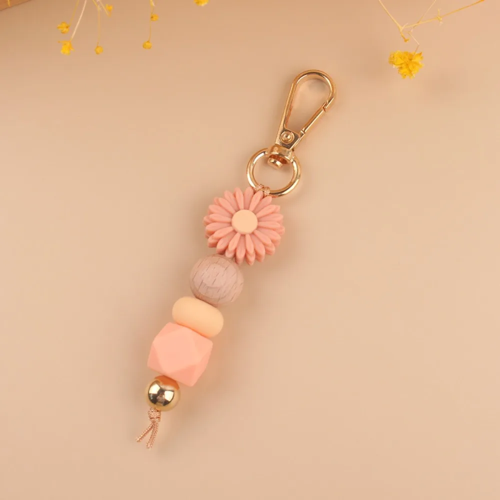 Portable Silicone Daisy Beaded Keychain Creative Handmade Wood Beads Key Chains Multipurpose Bag Pendant Car