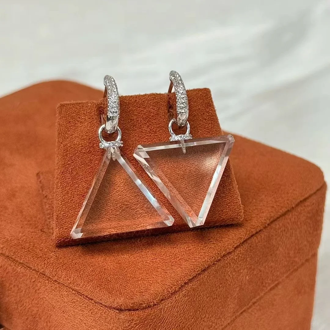 

1 Pair Fengbaowu Natural Rock Quartz Earring Pendant Triangle Shape 925 Sterling Silver Reiki Healing Stone Fashion Jewelry Gift