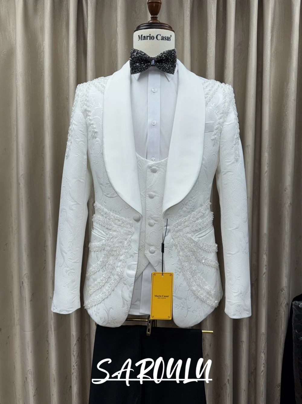 

White Sequined Jacquard Men's Suit Handcrafted Beaded Groom Tuxedo For Wedding & Prom Popular 3-pieces Set High Quality