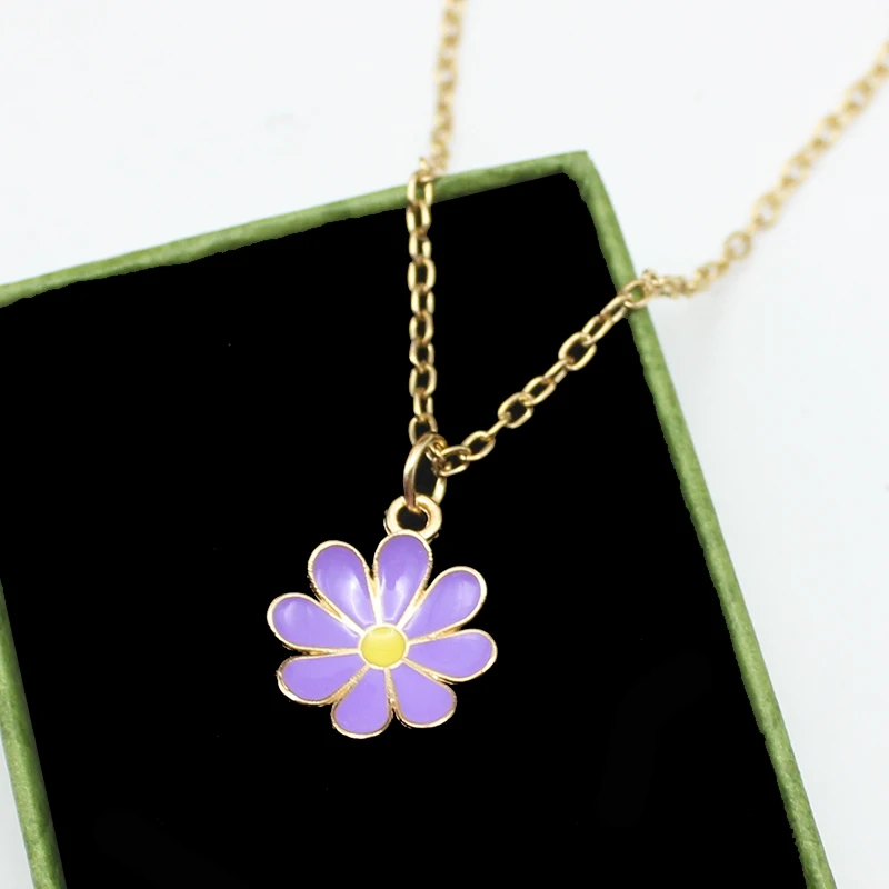 Sweet White Purple Pink Daisy Pendant Chain Necklace For Women Minimalism Clavicle Collar Jewelry Hiphop Girl Boy Accessories