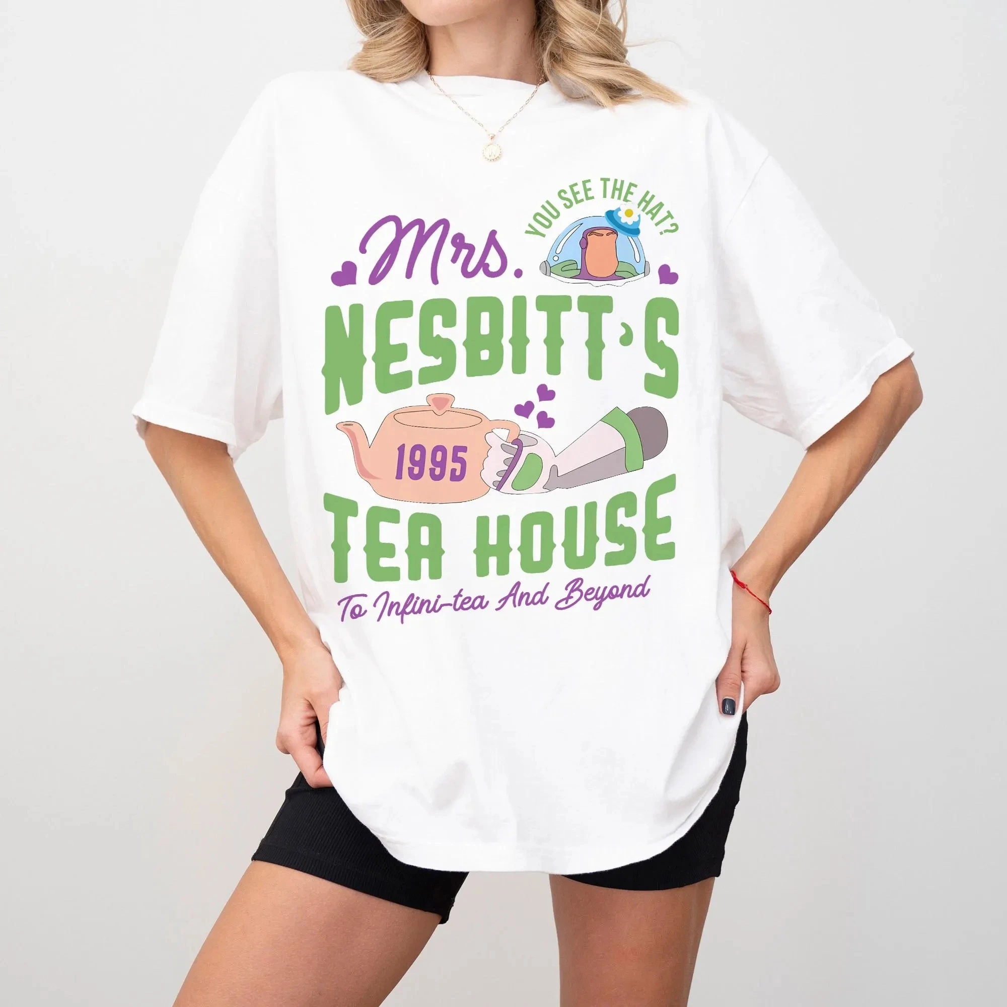 Camiseta Vintage de Toy Story de Disney, divertida camiseta de Buzz Lightyear, casa de té de la señora Nesbitt para infinito y más allá