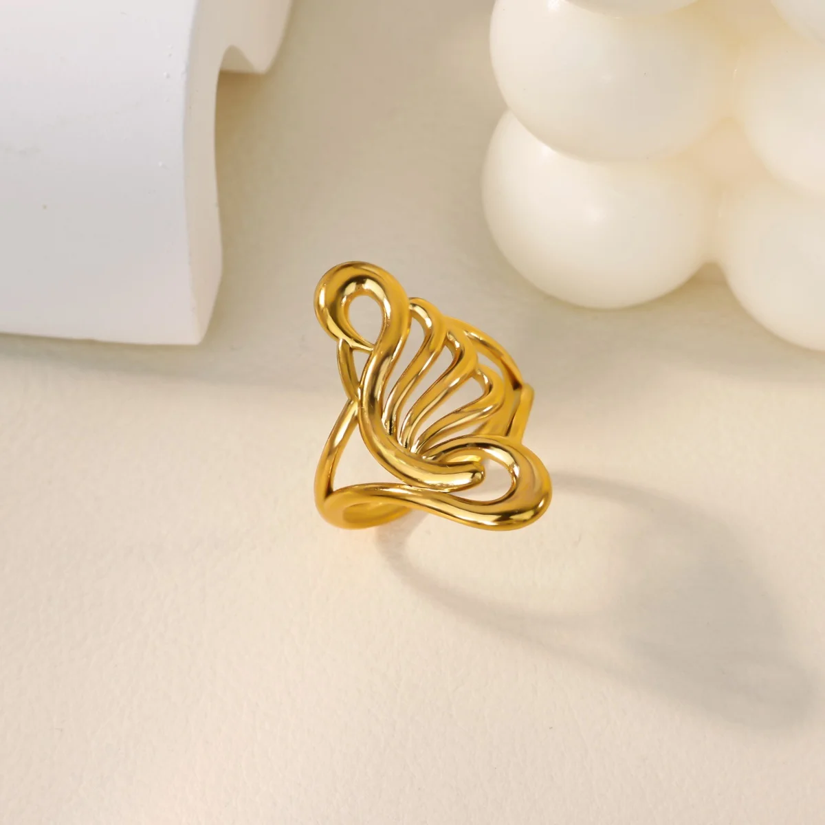 Free Shipping Vintage Irregular Rings For Women Stainless Steel Gold Color Ring 2026 New Fashion Wedding Couple Jewelry