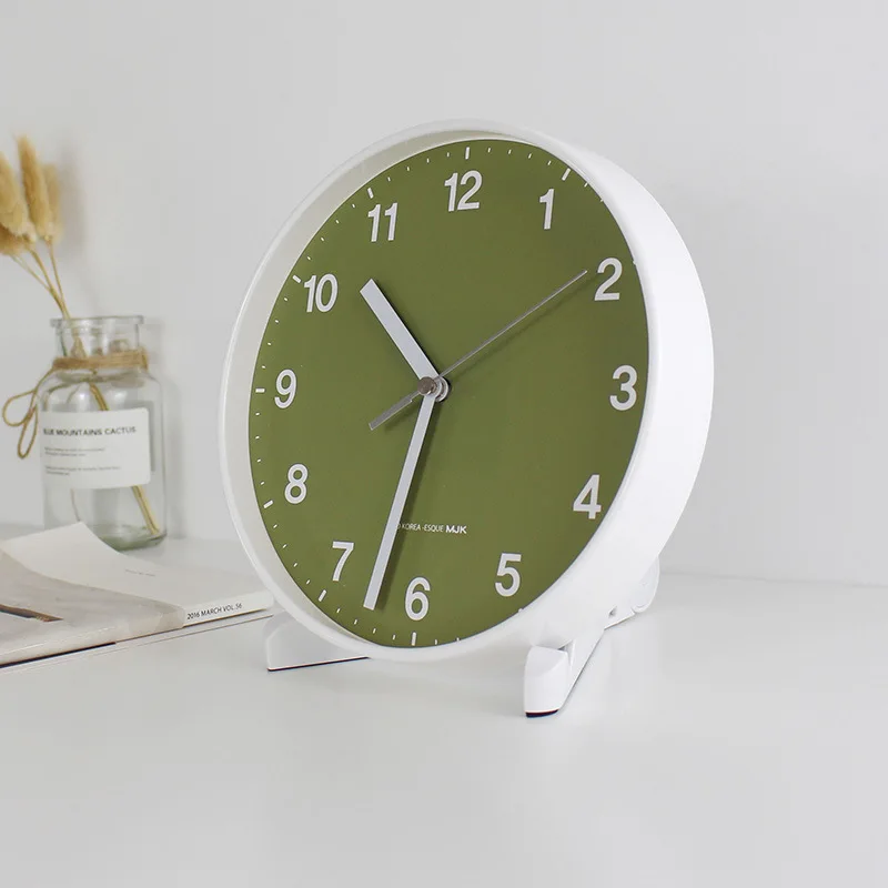 Minimalist Living Room Clock European Creative Table Wall Hanging Bedroom Pendulum Mute Office Desktop Decoration Ornament