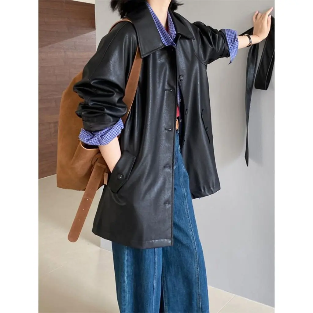 Cappotto da donna in pelle nera Giacca corta alla moda di fascia alta per la primavera e l'autunno Capispalla popolare in stile americano