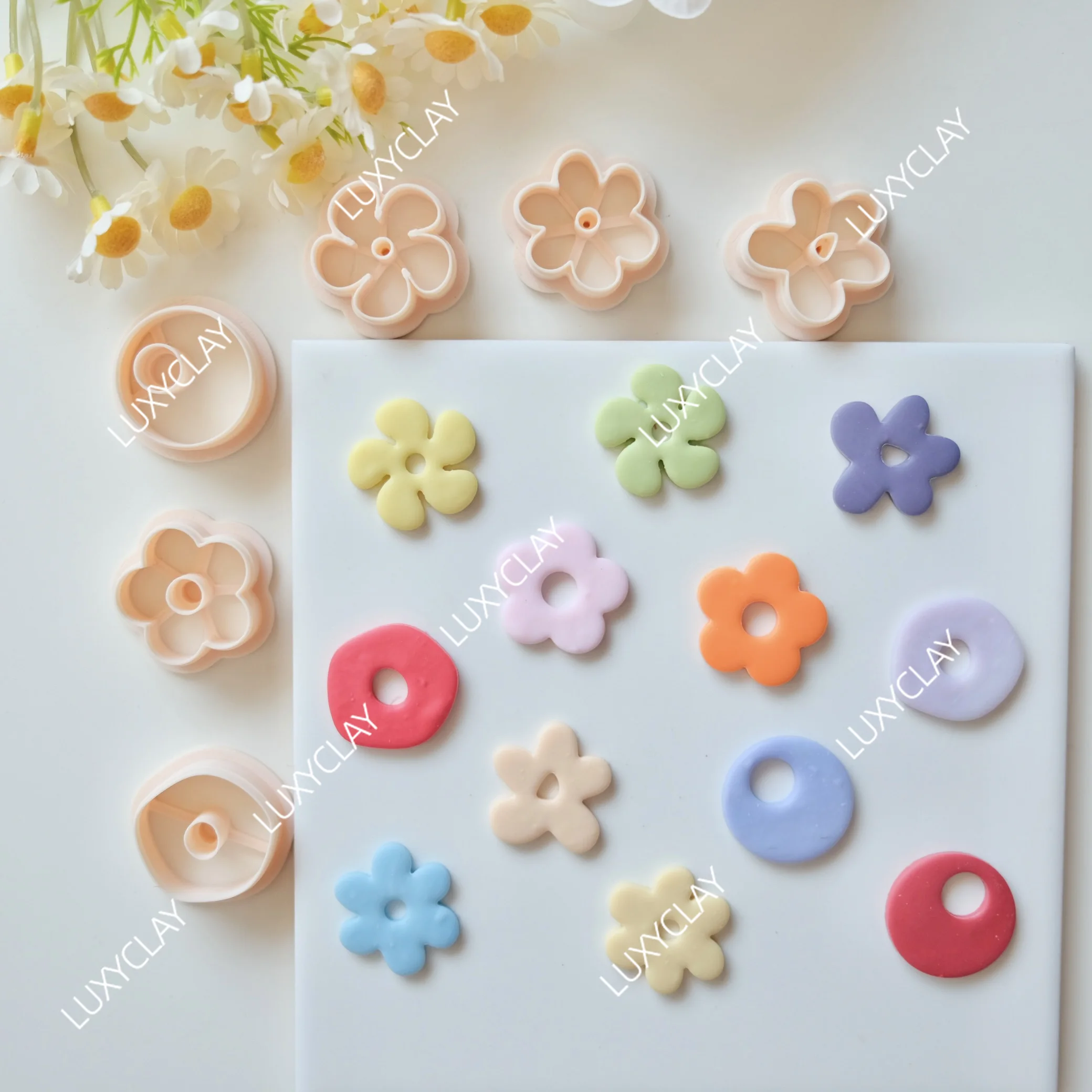 6 Stück Blumen-Donut-Formen aus Polymer-Ton für Creolen-Herstellung, Fünf-/Sechsblättrige Blumen-Umrissformen für Schmuckherstellung – Detail 5