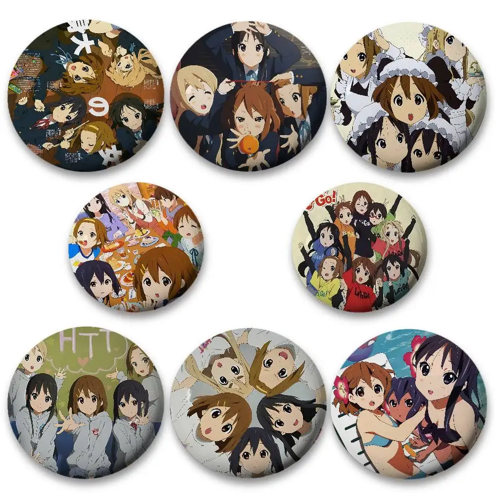 ¡K-On de música clásica del anime de Japón! Insignias de estrellas de dibujos animados, broches, alfileres, accesorios de hojalata, regalos de Navidad, regalos de cumpleaños