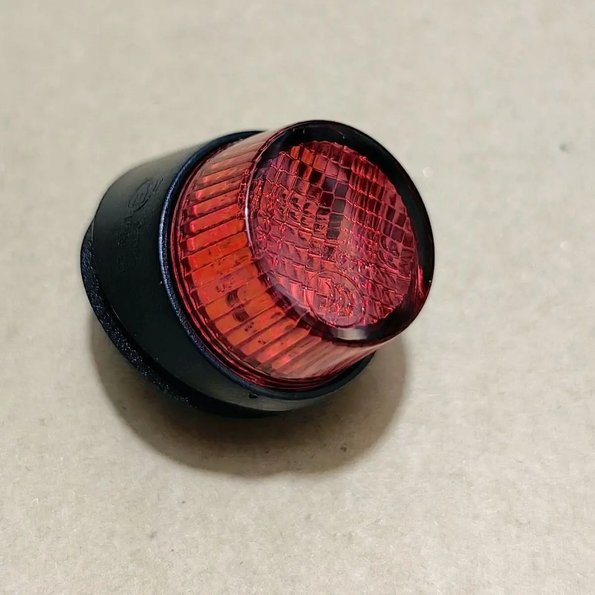 Auto parts High quality Rear Combination Lamp High Mounted Light  Roof Top Lamp Rear Roof Light  For SAIC Maxus V90