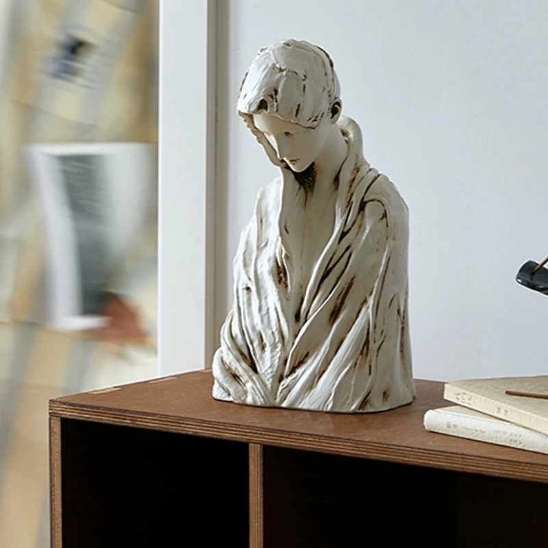 

Retro Art Figure Sculptures,Girl Character Statue,Creative Artwork Decor,Living Room Crafts Desktop Decoration,Nordic Room Decor