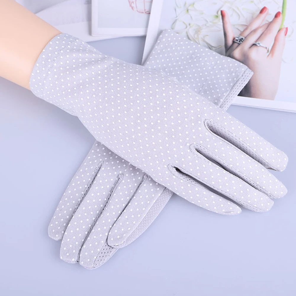 

Summer Thin Dot Sunscreen Touch Screen Sun Protection Short Gloves Gloves