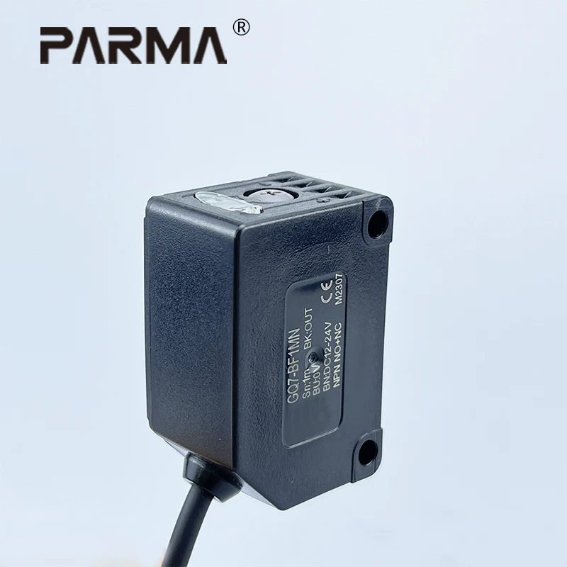 PARMA A long-distance photoelectric sensor with background suppression detects GQ7-BF1MN red spot at a distance of 1 m