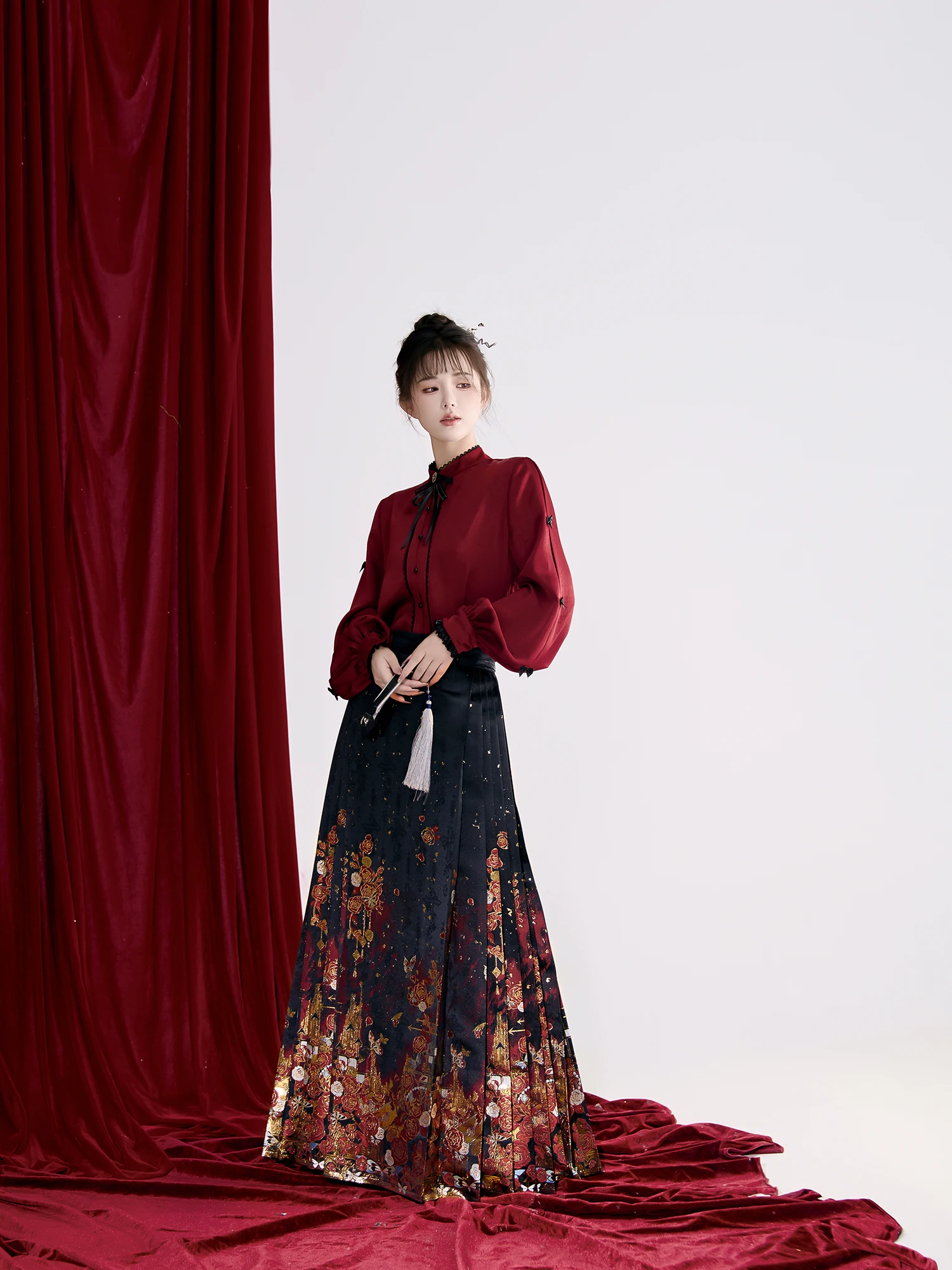 

Оригинальная полуюбка Hanfu Mingxi Silk Double Axis Weaving Proc Rose in the k Юбка f-длина Традиционная китайская культура